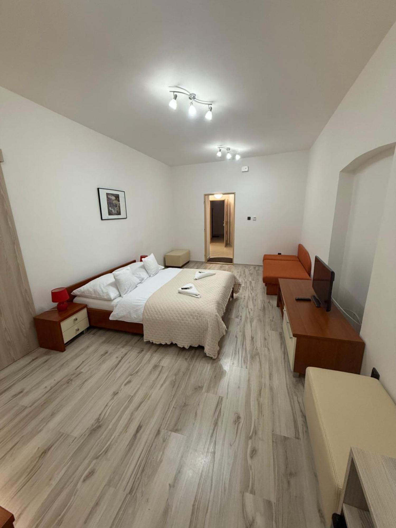 Penzion Max Kežmarok Buitenkant foto